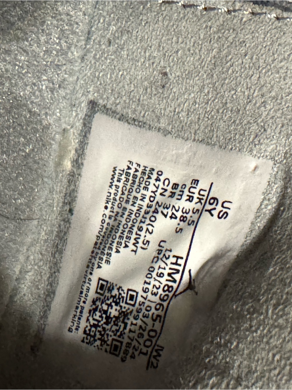 Nike Air Jordan 4 Wet Cement Suede Gray Trainers - Picture 13 of 16